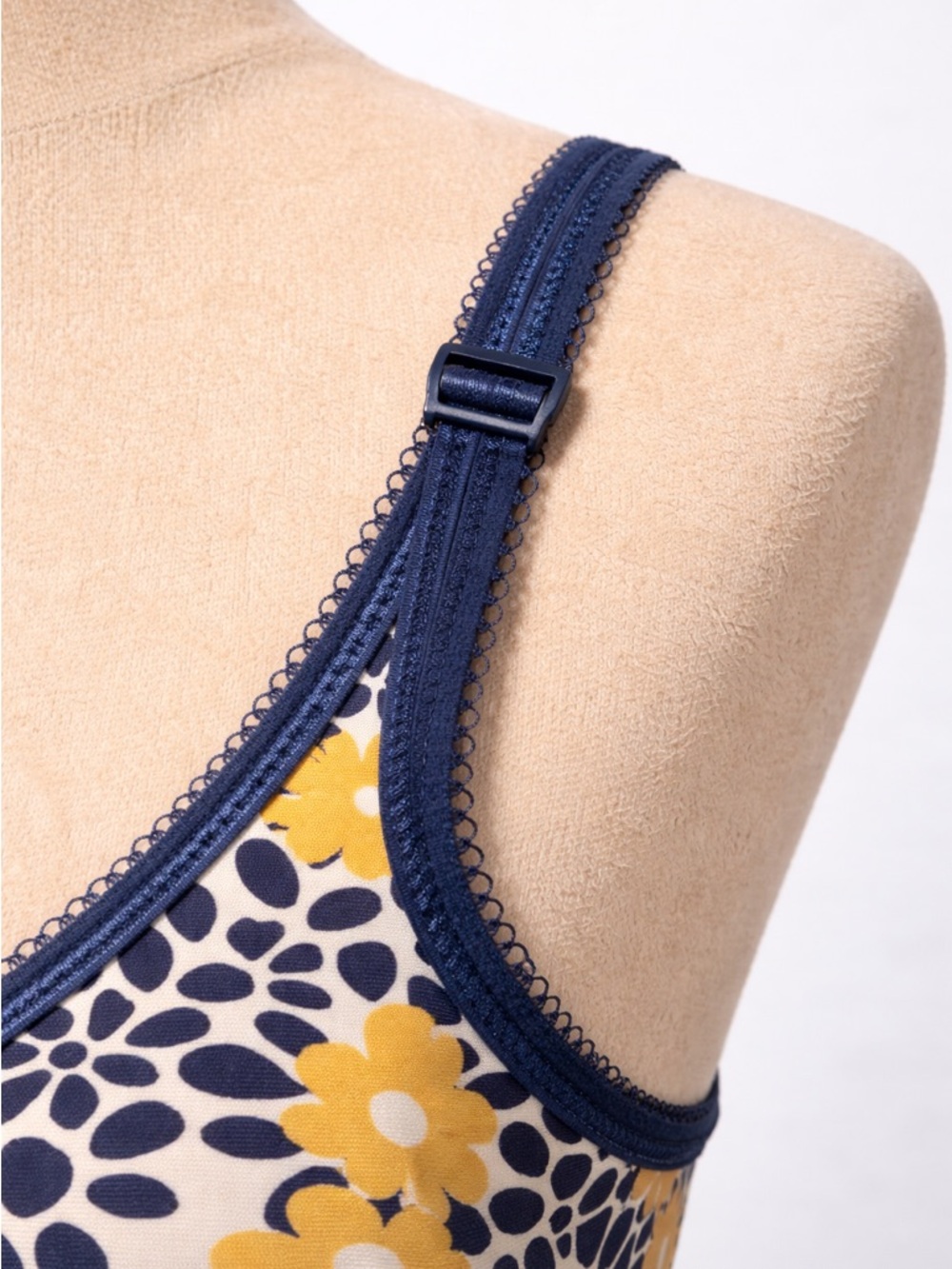 Wacoal 40D Floral Underwire Bra NWOT - Picture 3 of 6